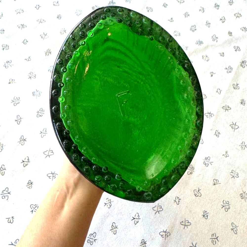 vintage Italian dark green glass fish-shaped wine bottle decanter 70s "Cevin" - Picture 5 of 7